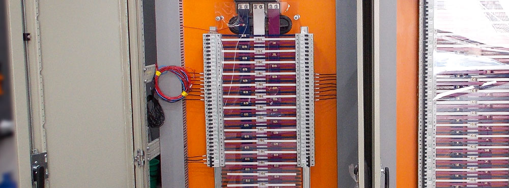 PAINÉIS AUTOMAÇÃO QGBTs